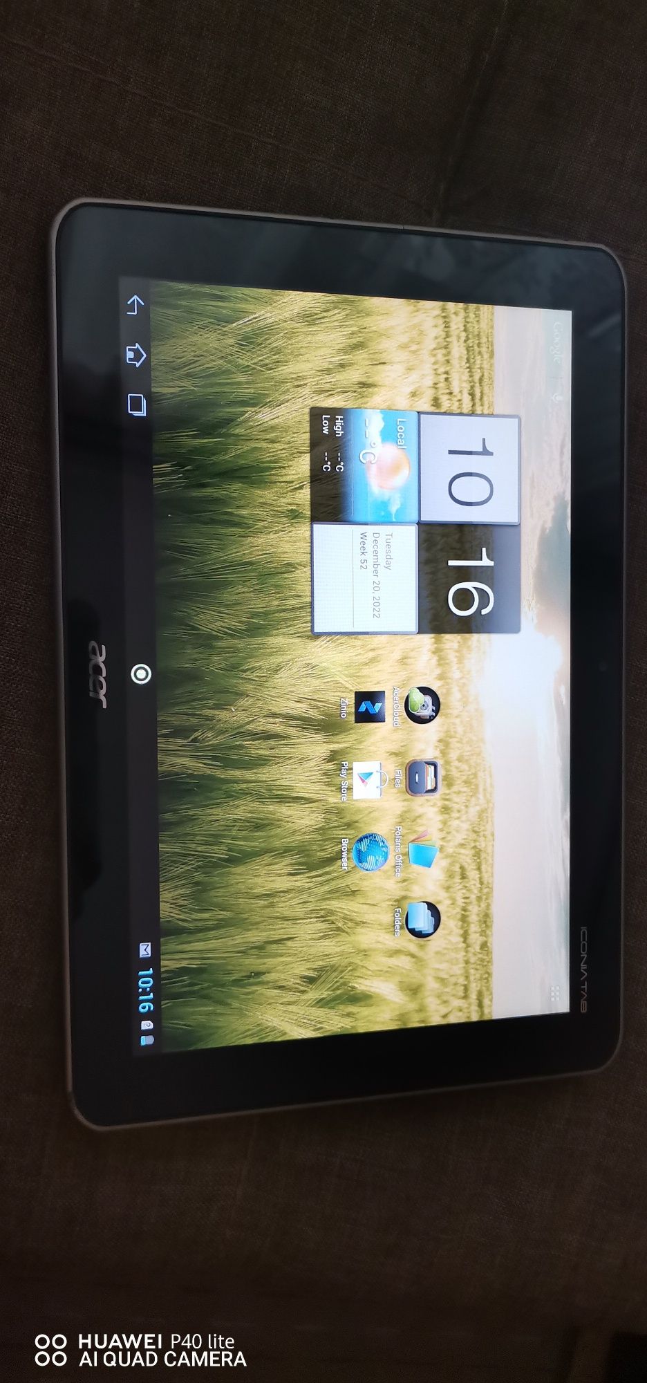 Продавам таблет Acer iconia tab a211