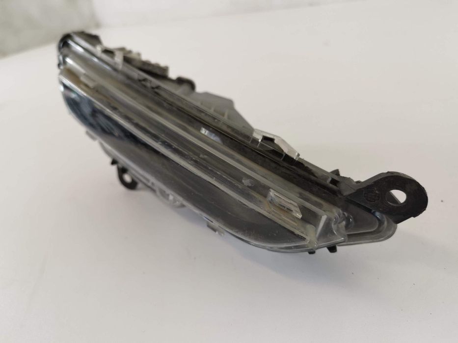 Дневна LED светлина / Daylight DRL Дясна предна светлина Land Rover Ra