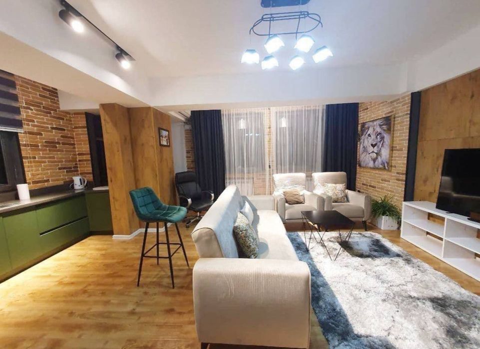 Квартира на Ц7  (ЦУМ) 2/8/9 общ пл 50м  Евро с  обстановкой