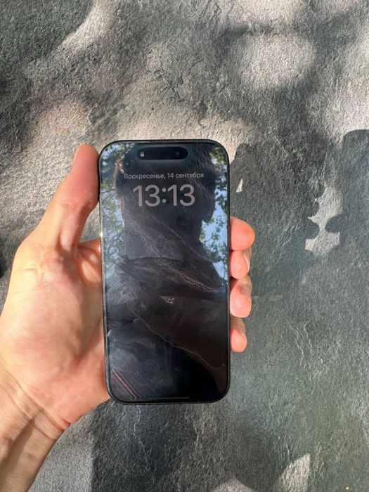 Iphone 16 pro ozim tutkama ideal xolati yepyengi kop bomagan oganimga