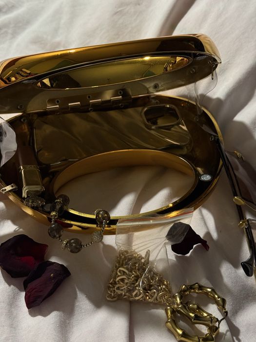 Златна чанта, металик