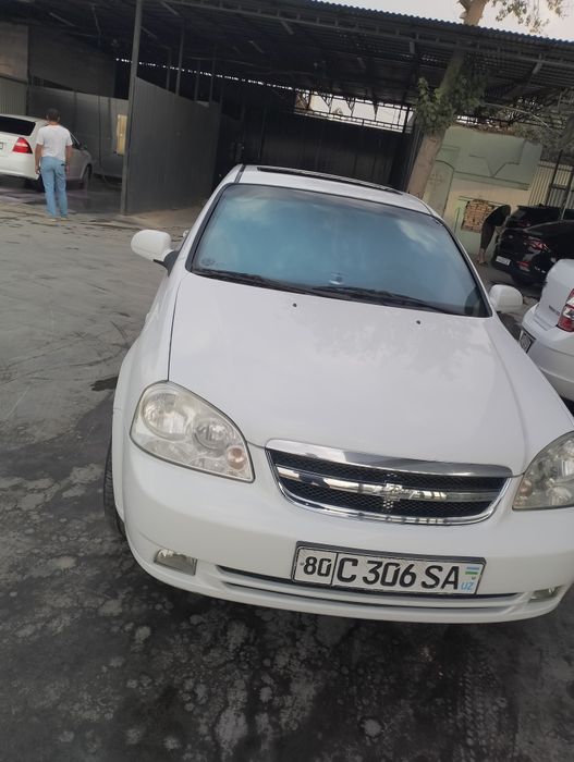 Lasetti 1.8 holati yaxshi