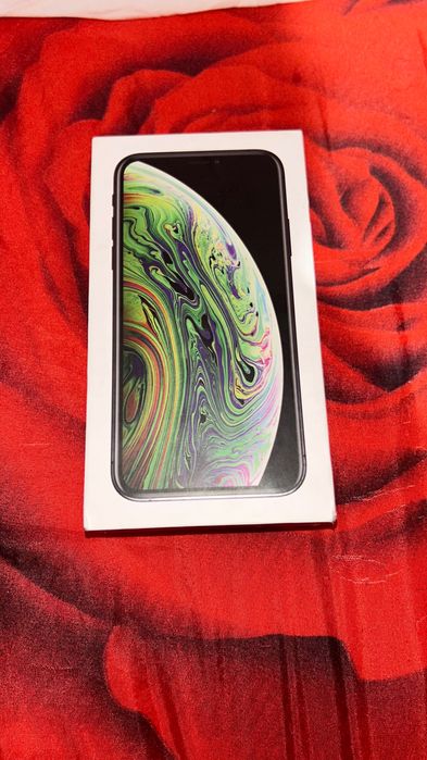 !.. IPhone XS ..!