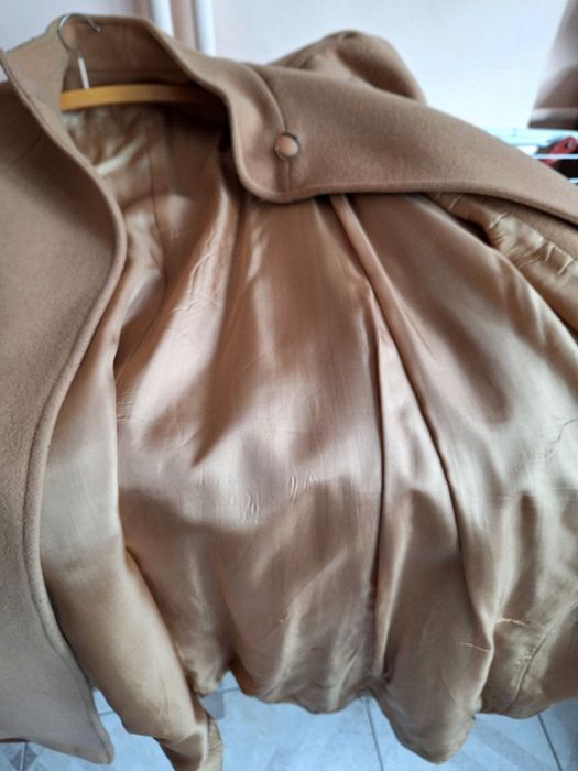 Продавам Дамско палто