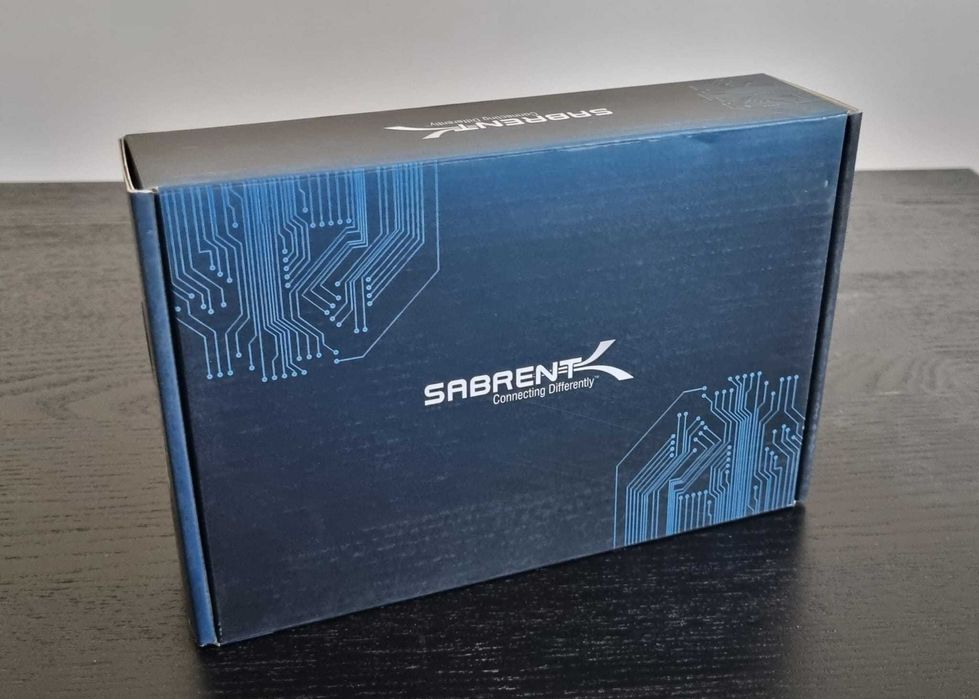 Adaptor SABRENT pentru multiple monitoare USB 2.0 la VGA/DVI/HDMI