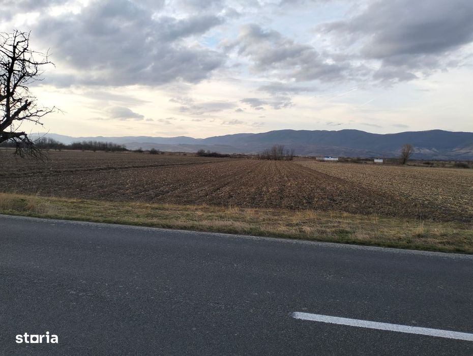 De vanzare teren intravilan Totesti-Hateg