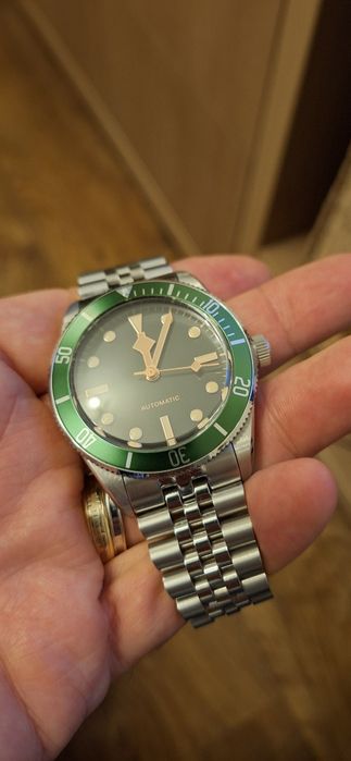 Nou! Tudor homage. Ceas automatic cu Seiko NH35A.