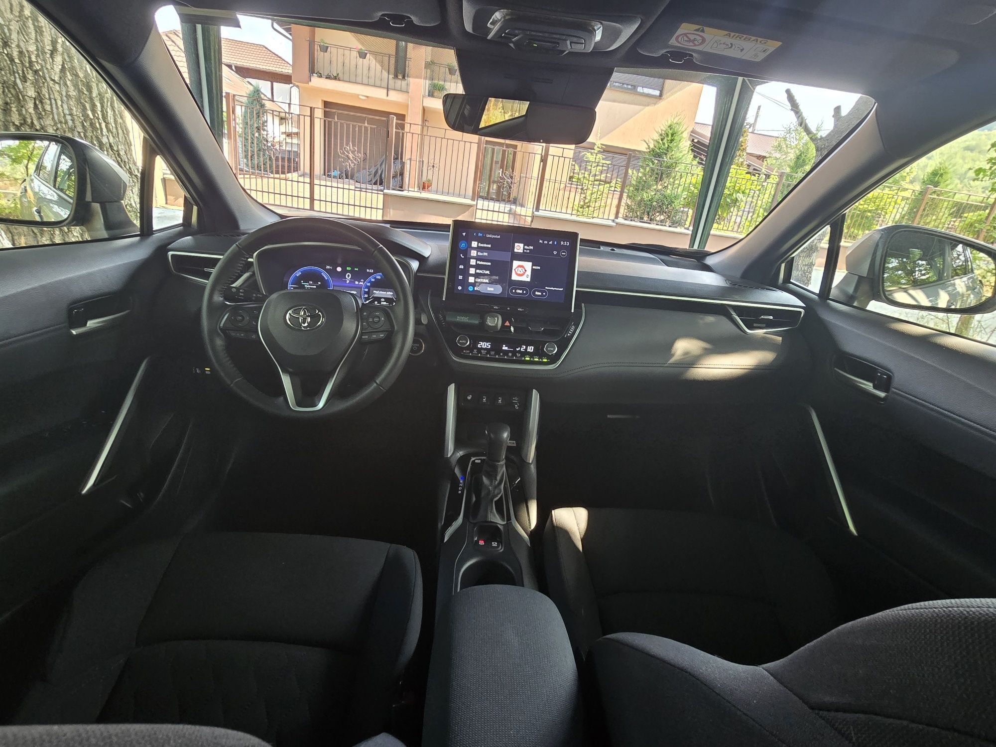 Toyota Corolla Cross Hybrid 4x4 Panoramic!