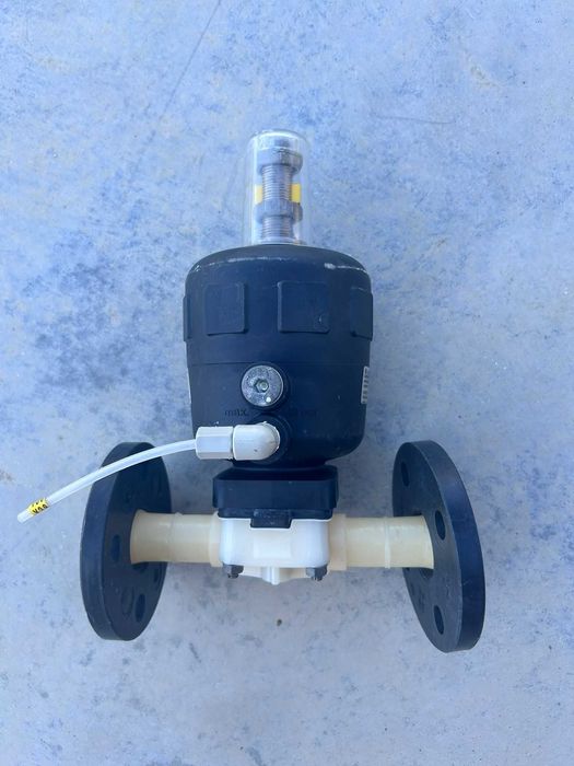 Valva cu membrana actionata pneumatic Bürkert