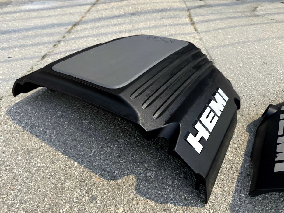Капак за двигател HEMI 5.7