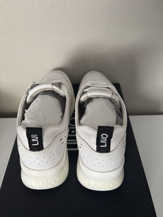 Оригинални обувки Jiu jo 36 номер