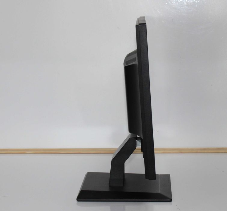 Монитор/Monitor HP ProDisplay P204 20''