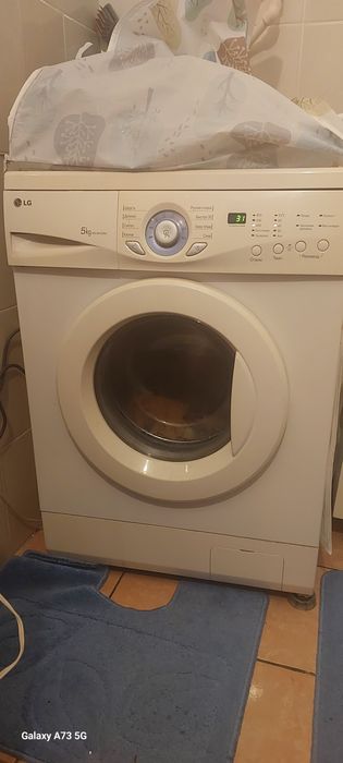 Стиральная машинка в хорошем состоянии