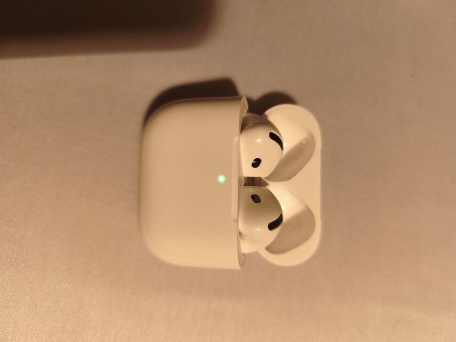 Căști Apple AirPods 4