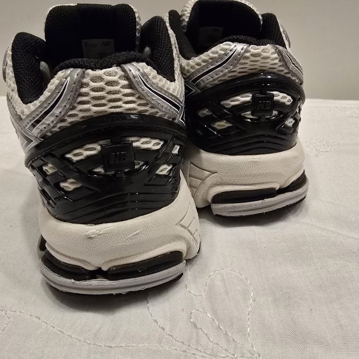 New balance 1906R маратонки