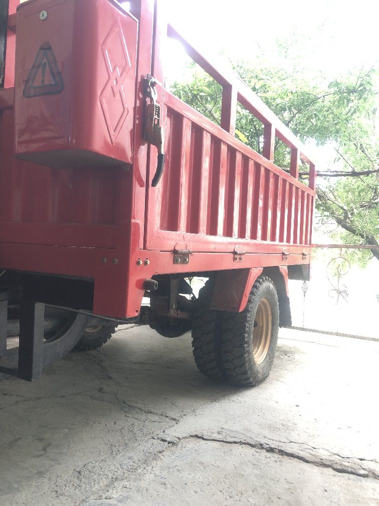 LOCHIN Mototsikl