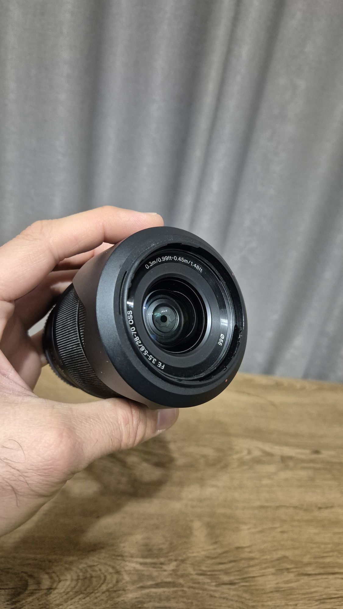 Обектив Sony FE 28-70