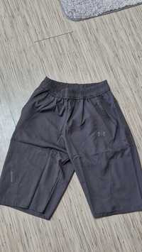 Pantaloni under armour 100 lei mărime M nou