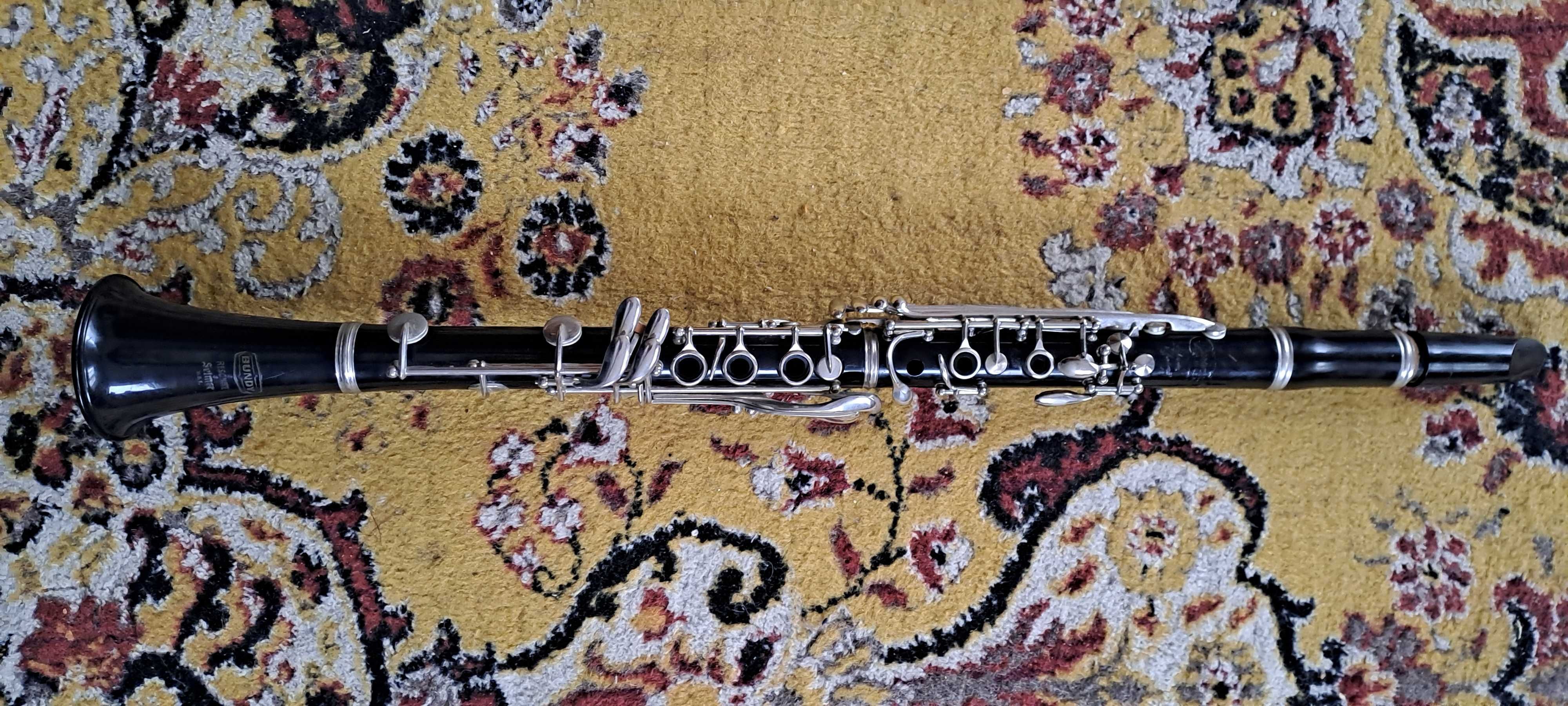 Vând clarinet Selmer Bundy