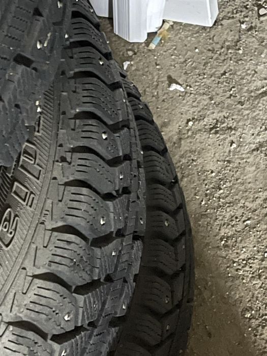 R16/205/55 зимний шины шипы новый