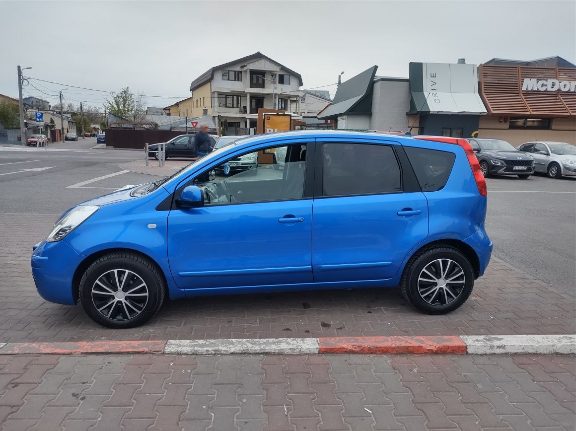 Nissan note benzina 14 preț 2790 euro impecabila FAB 2009