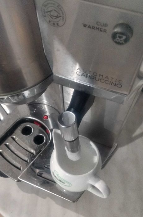 Vand espresor cappuccino automatic/manual Delonghi EC860M