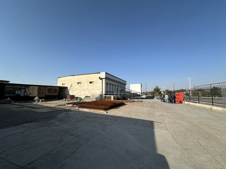 Bino va hovli foydalanish uchun Arendaga beriladi