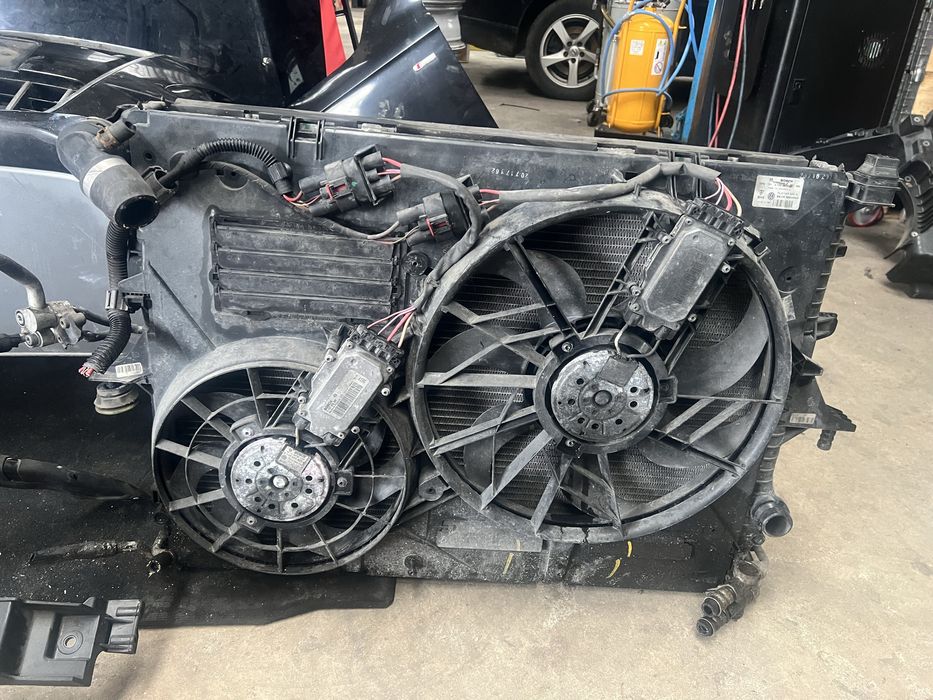 Audi Q7 4L Facelift челен удар/броня/капак/калници/фарове/маск