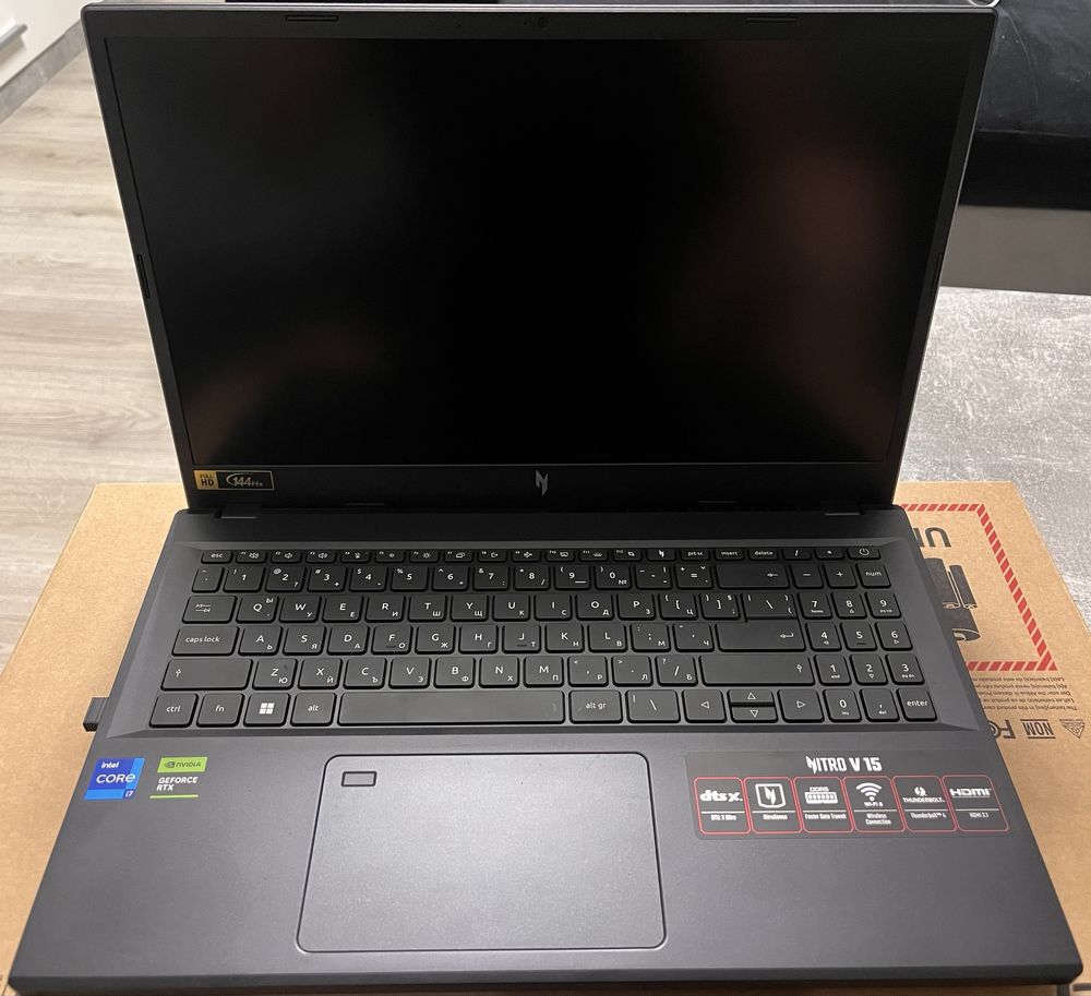 Acer Nitro V 15 obsidian black