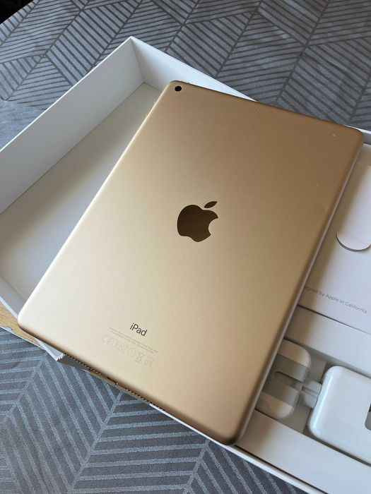 APPLE iPad 5 GEN 9.7" - 32 GB, Gold (MPGT2B/A)