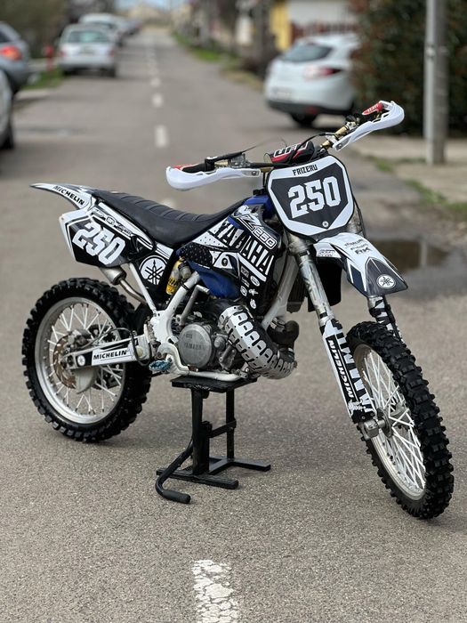 Vând Yamaha yz 250 2 timpi Power valve /Stare bună/1950€ neg!
