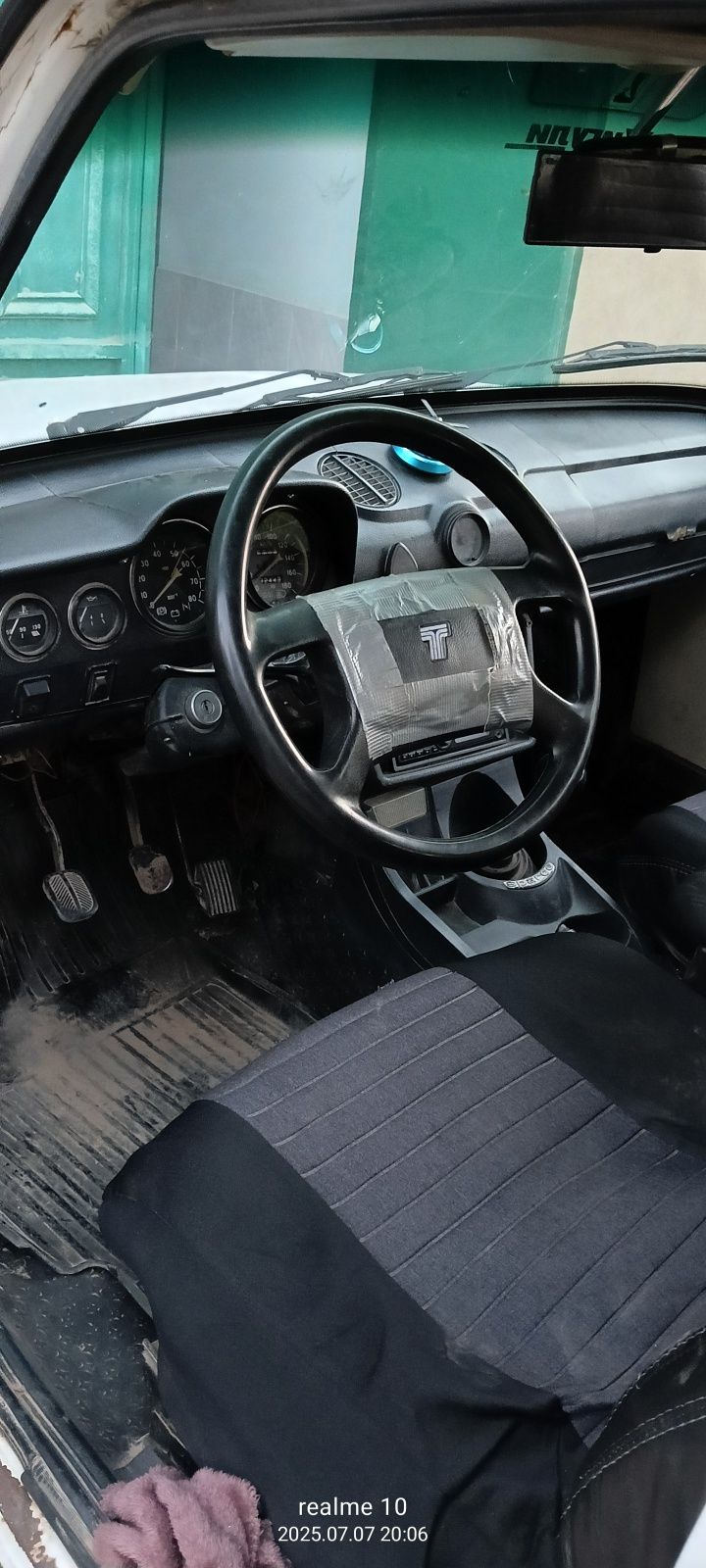 Vaz 2102 jiguli 02 furgon xolati zor