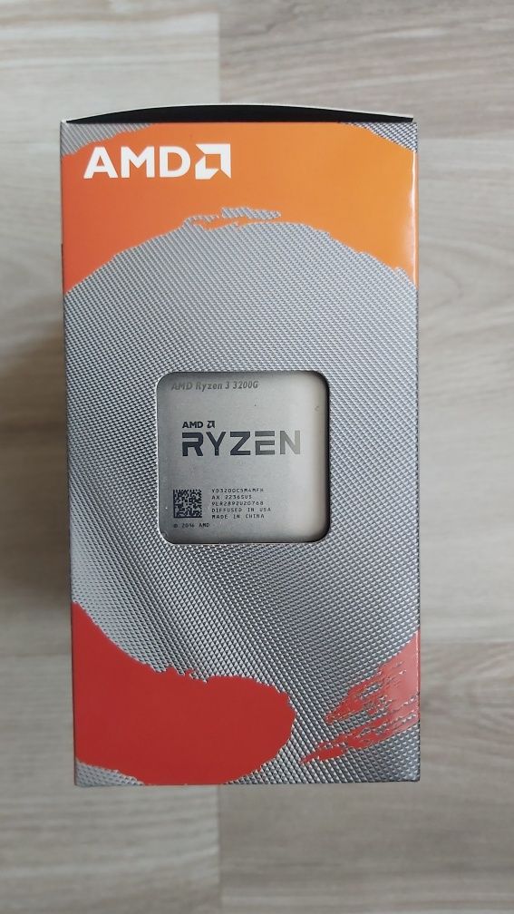 Vând procesor AMD Ryzen 3 3200G 3.6GHz box,sigilat