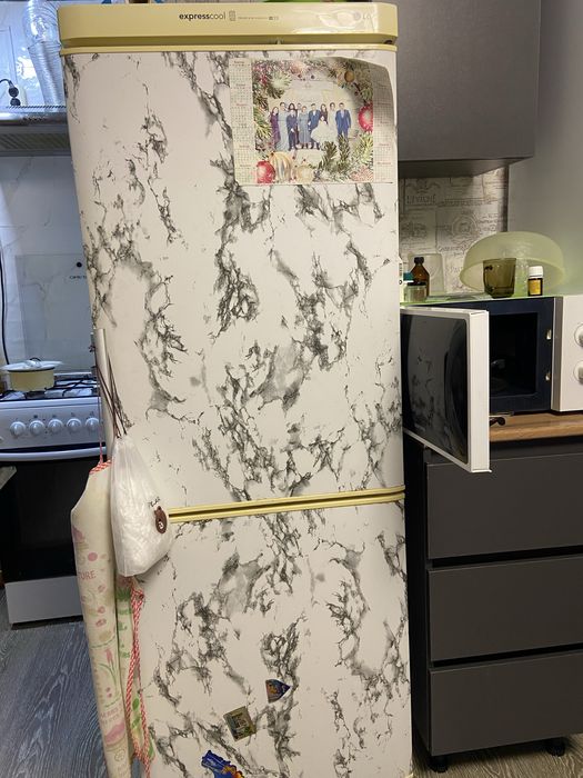 Продам холодильник LG