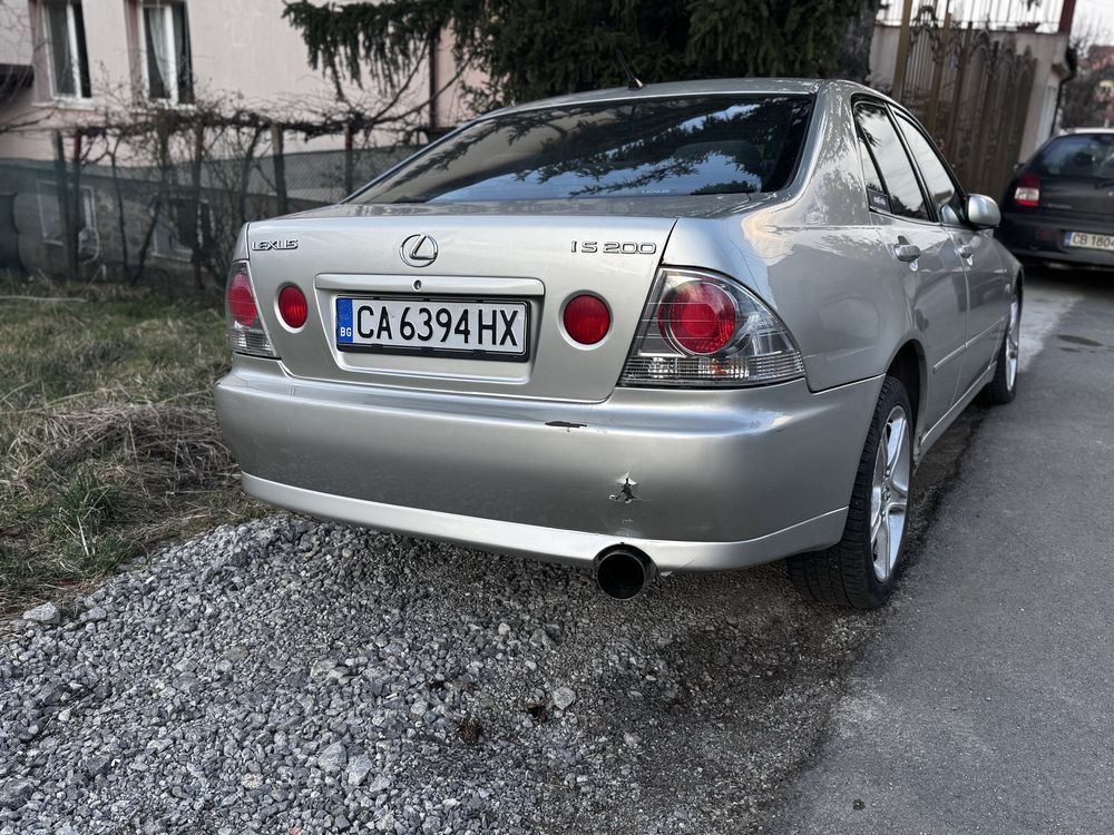 Lexus is200 или бартер