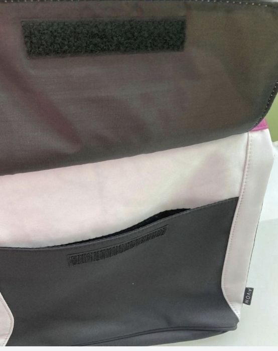 Geanta Color Avon, noua