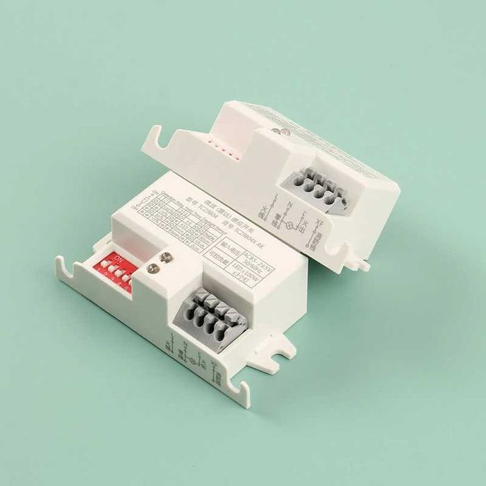 Senzor de miscare cu microunde prezenta 360 grade 220V alb