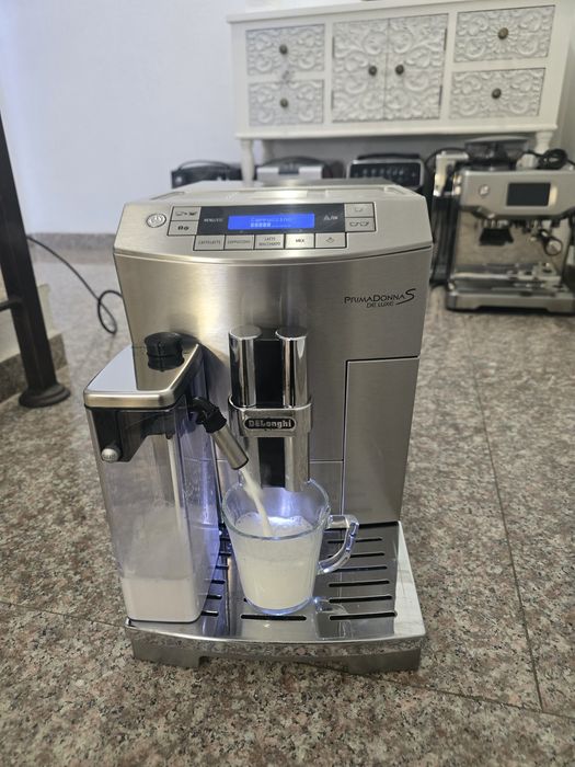Кафемашина Delonghi primadonna s deluxe