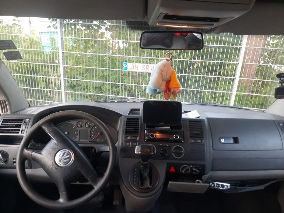 Vând vw T5 caravelle