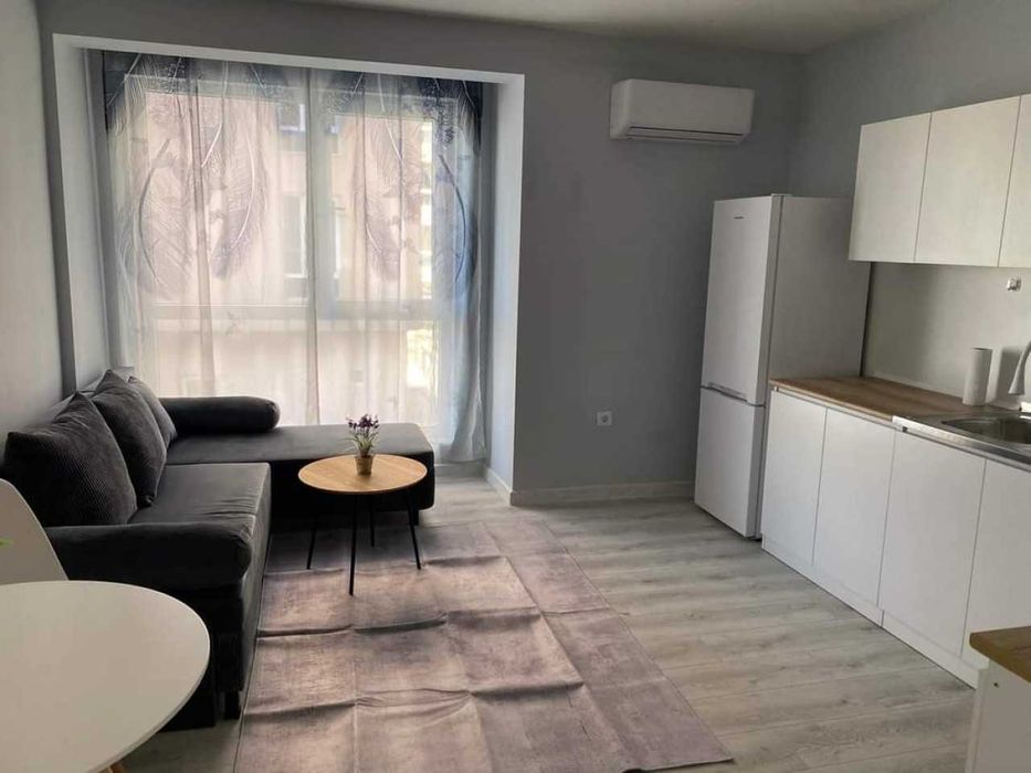 Двустаен апартамент в Смирненски