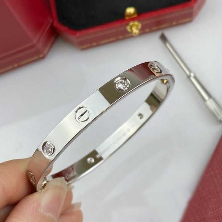 Brățară Cartier LOVE 21 White Gold 22K Diamond