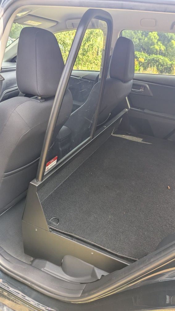 Toyota Auris комби товарна конструкция платформа