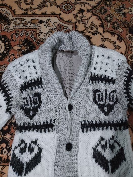 M. Pulover. Gros. Gen parka.