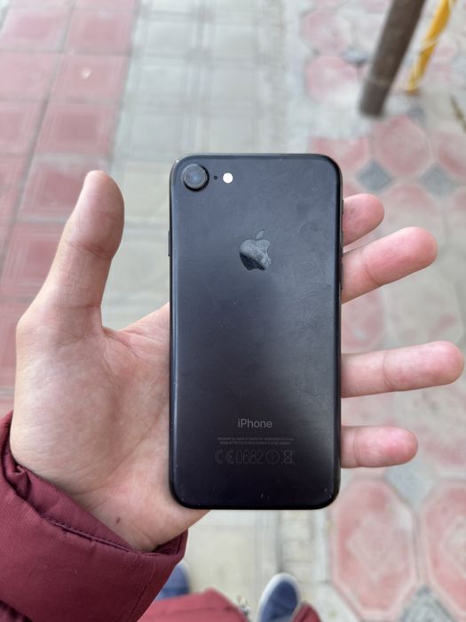 iphone 7  black 32gb