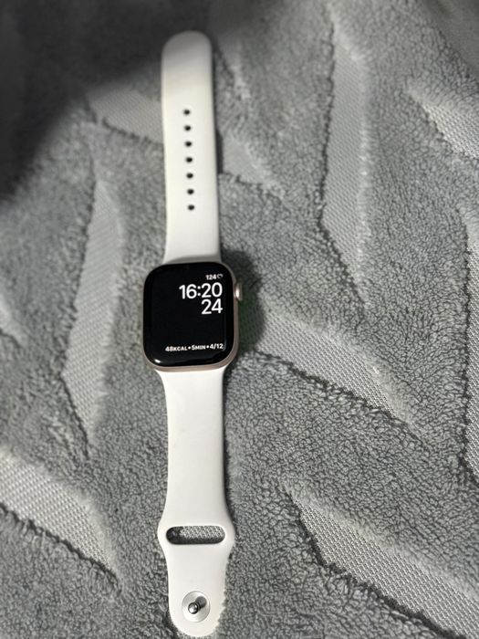 Apple watch 10- часовник