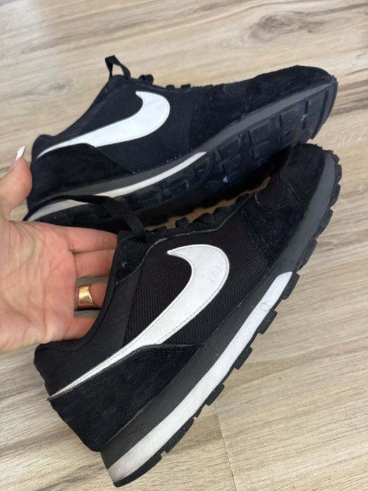 Оригинални класически маратонки Nike MD Runner 2! 43 н