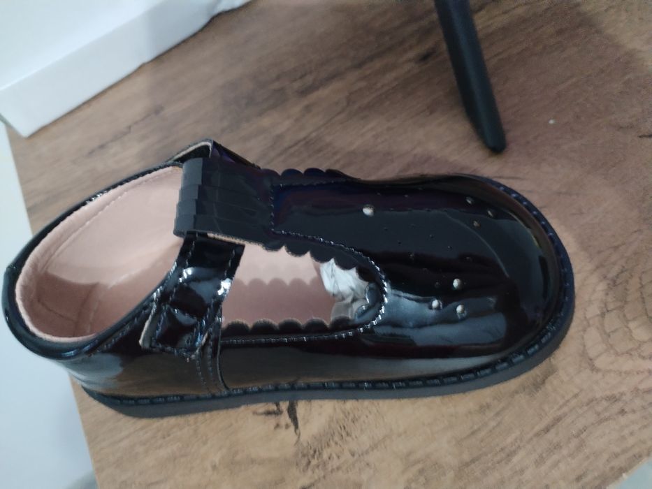 Pantofi fetiță mărimea 23