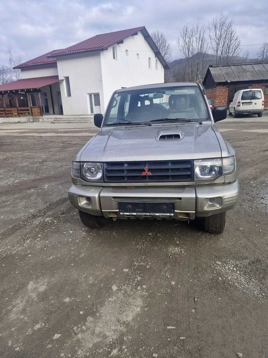 Mitsubishi pajero