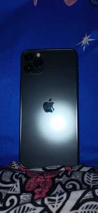 Iphone 11 pro max..vând sau schimb