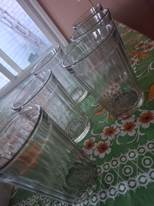 Продам столовые стаканы